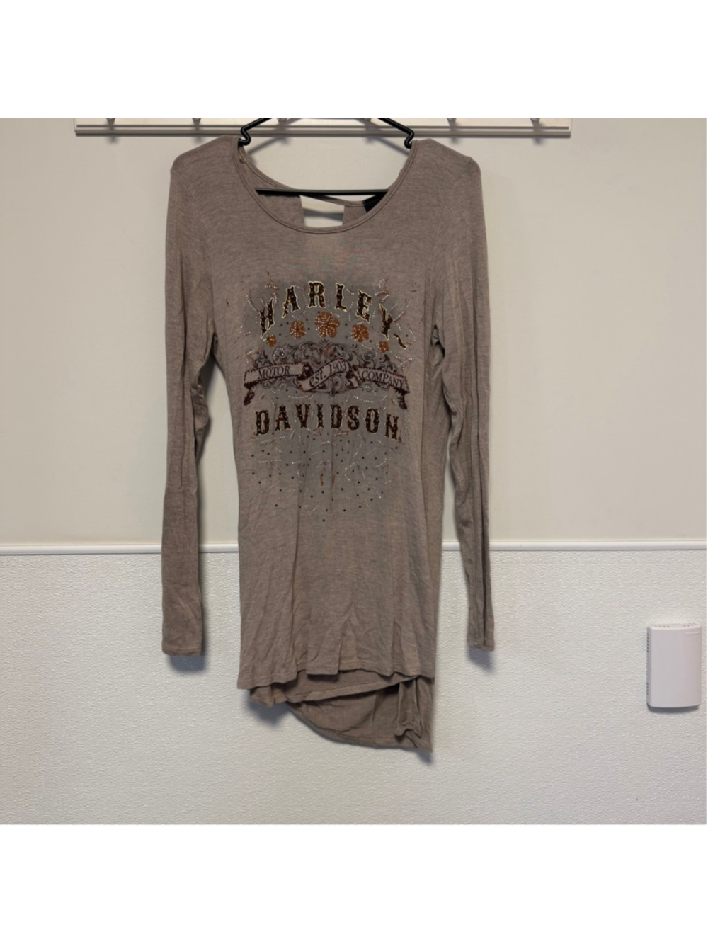 Women's Harley-Davidson Long Sleeve Tee Beige Brown Size Medium